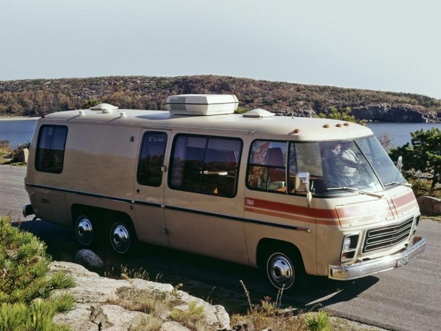  GMC Motorhome 1973 года  (фото 8 из 15)